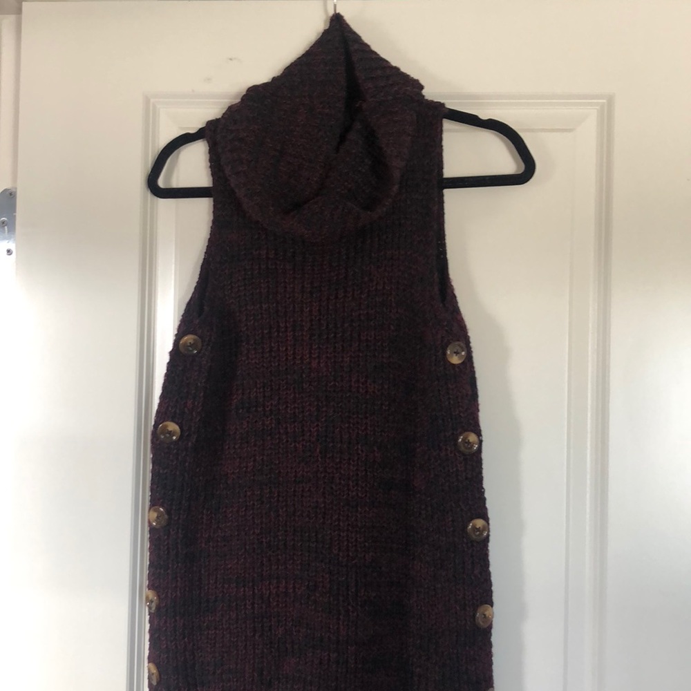 Black/burgundy knit dress